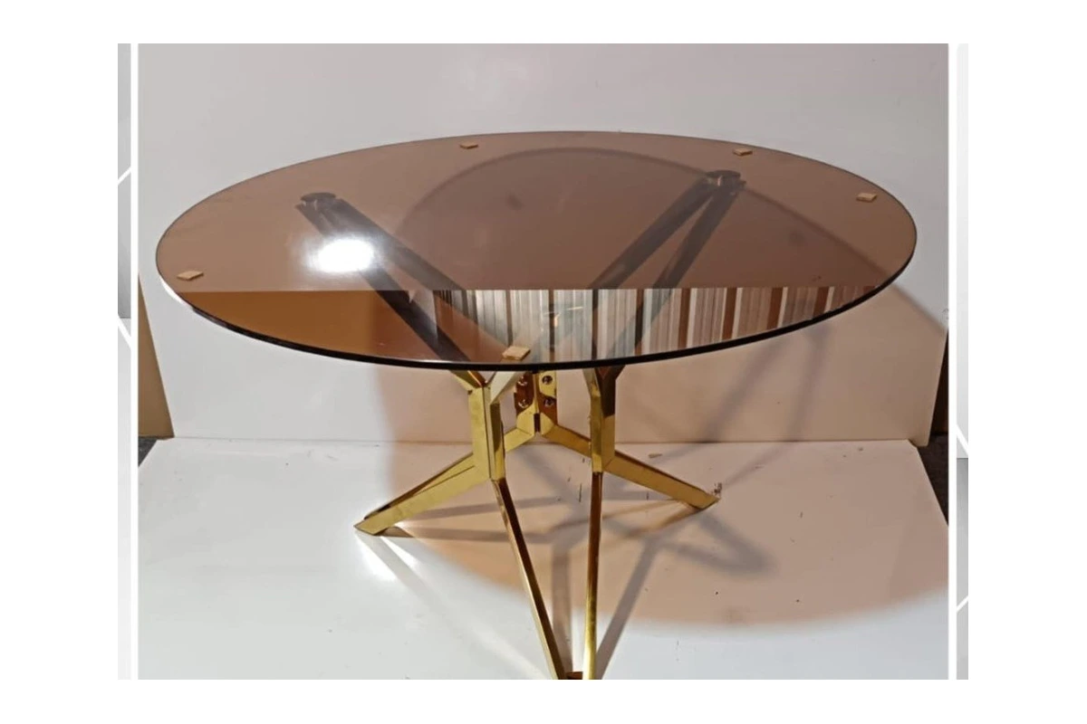 Madhu centre table