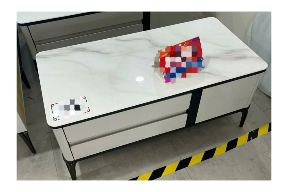 Rekhita centre table
