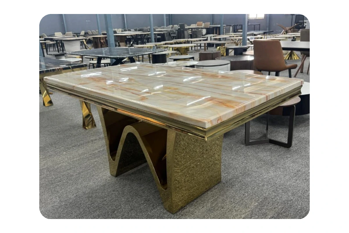 Geneva dining table