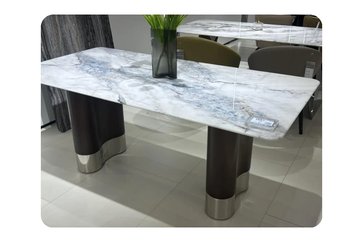 Basel dining table