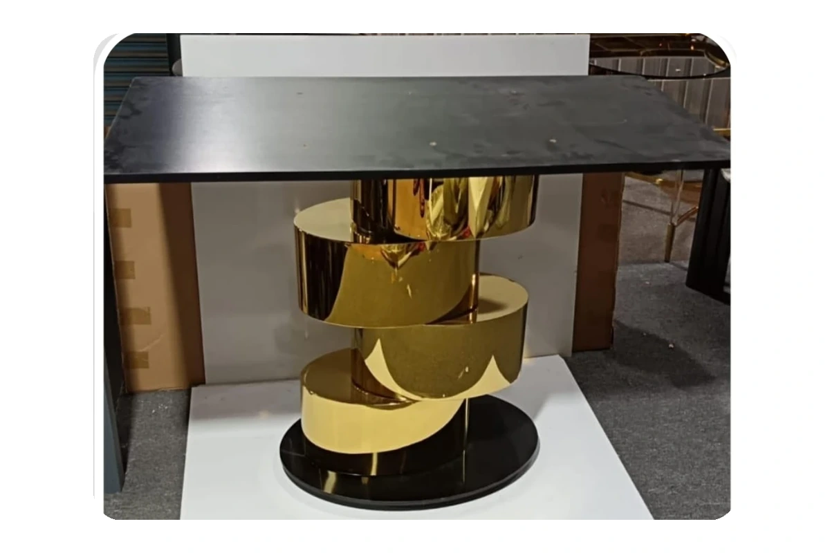 T173 (gold) dining table base
