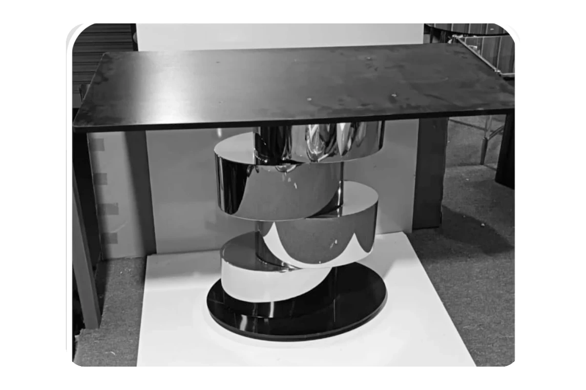 T173 (gunblack) dining table base