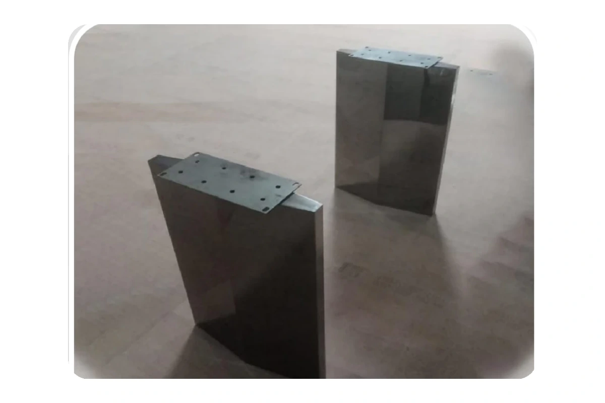 T04 dining table base