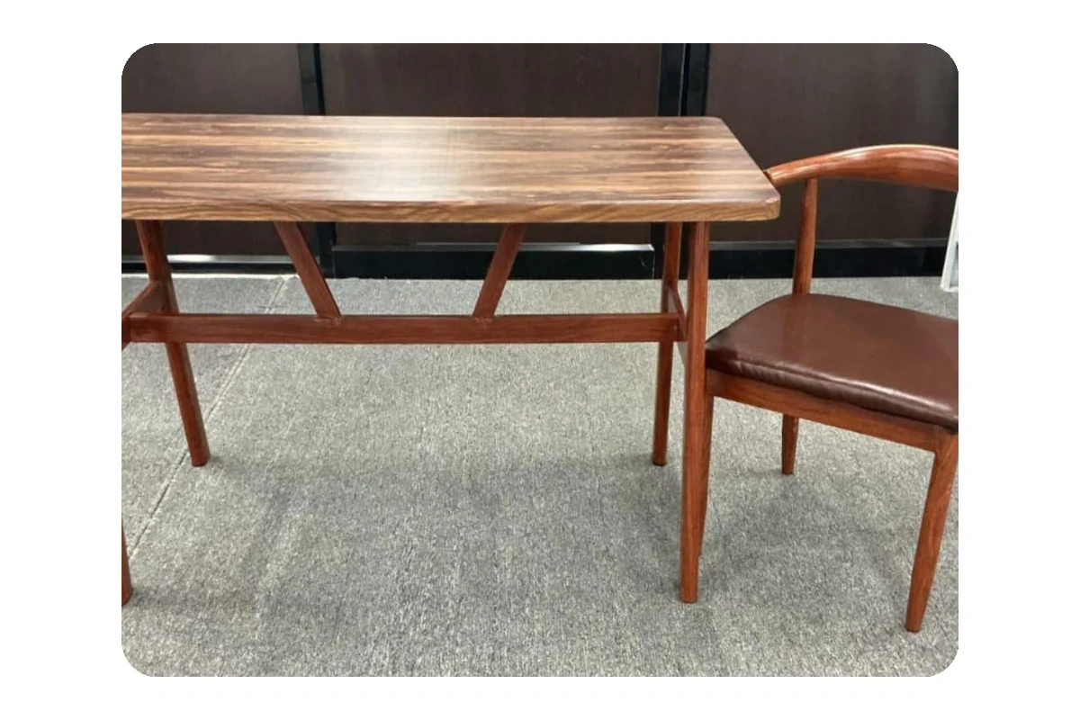 Chieti hotel table set