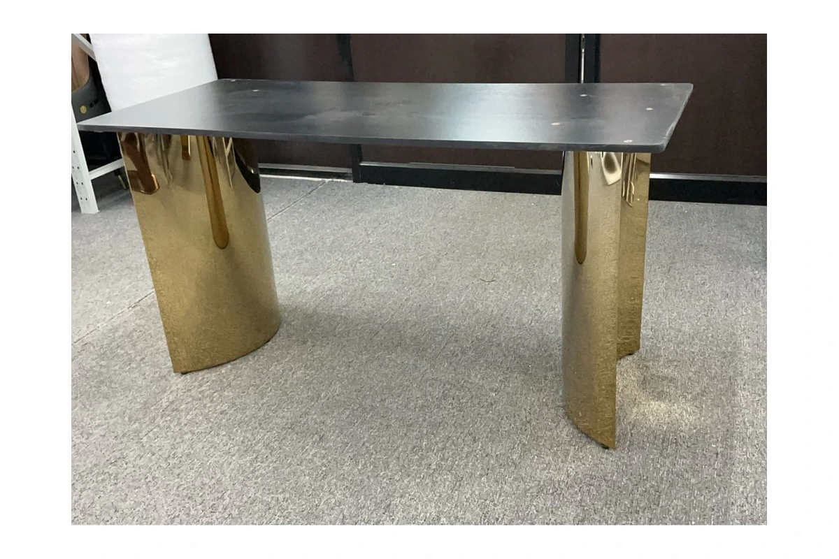 T02 (T-0022) dining table base